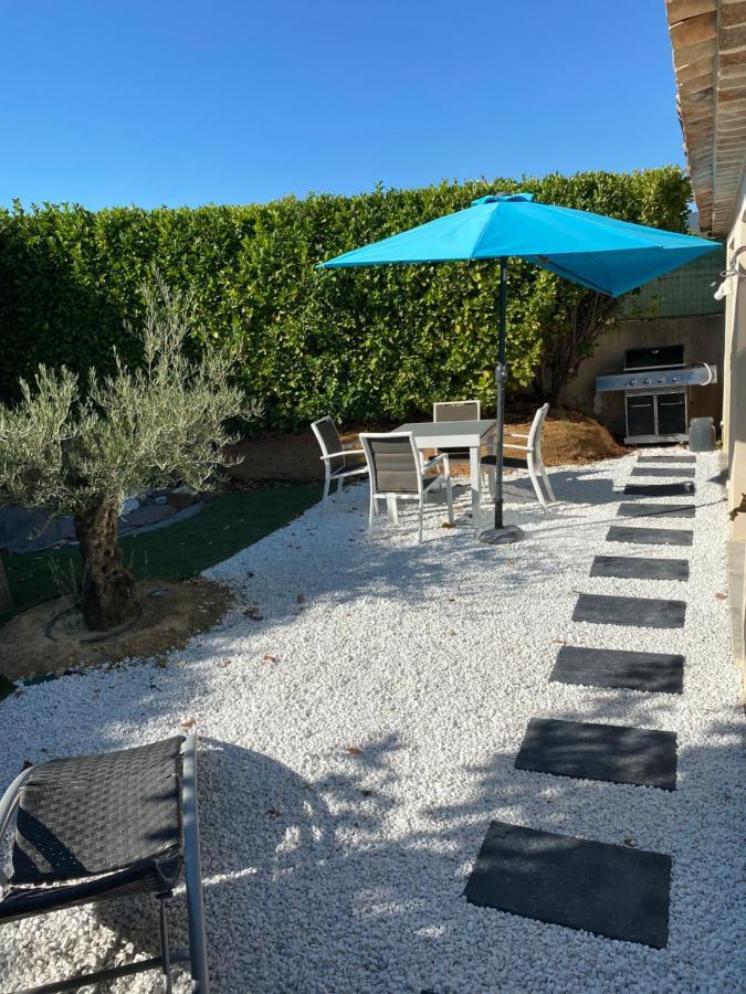 Petit nid douillet en Luberon avec spa Ansouis Extérieur photo